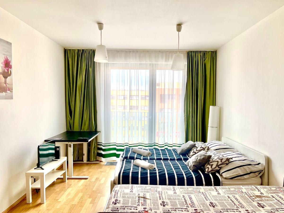 Centrum Park Apartment Prag Eksteriør billede